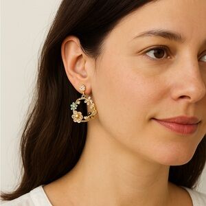Floral Bee Hoop Earrings